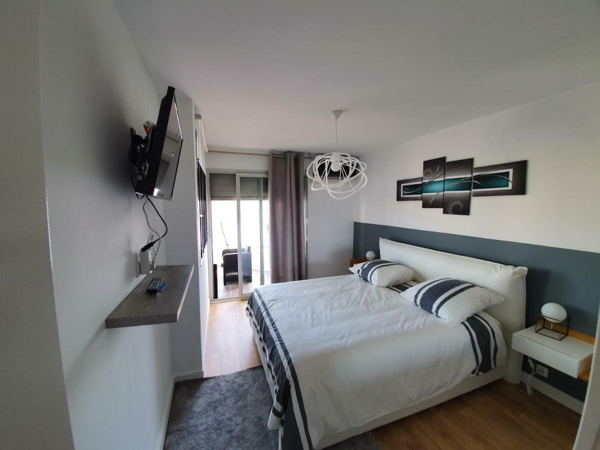 Apartment T2 Prado Chanot