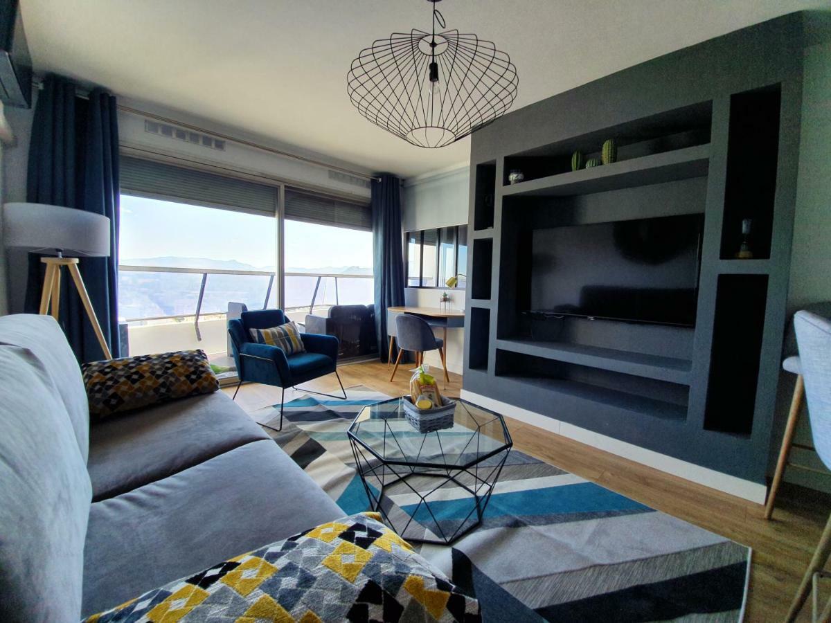 Apartment T2 Prado Chanot